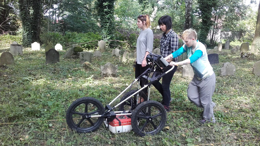 Ground Penetrating Radar (GPR) Ground Penetrating Radar (GPR)